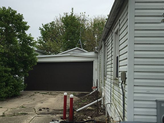 Double garage - attached