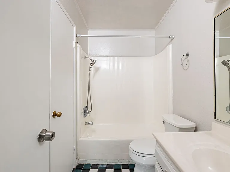 2300 S Hacienda Blvd #G4 — Photo 13