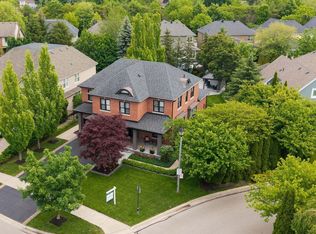 785 Canyon St, Mississauga, ON L5H 4M3