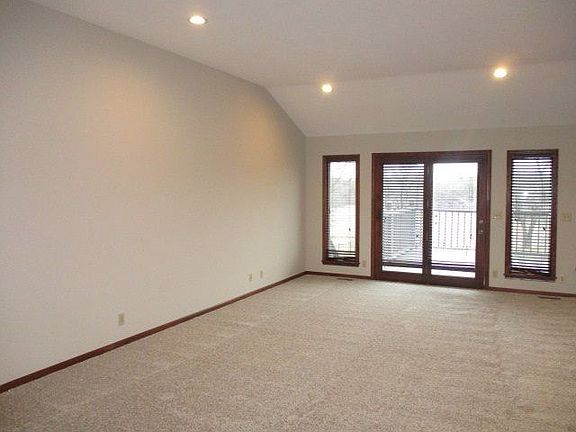 4th image of 8426 E Oxford Cir