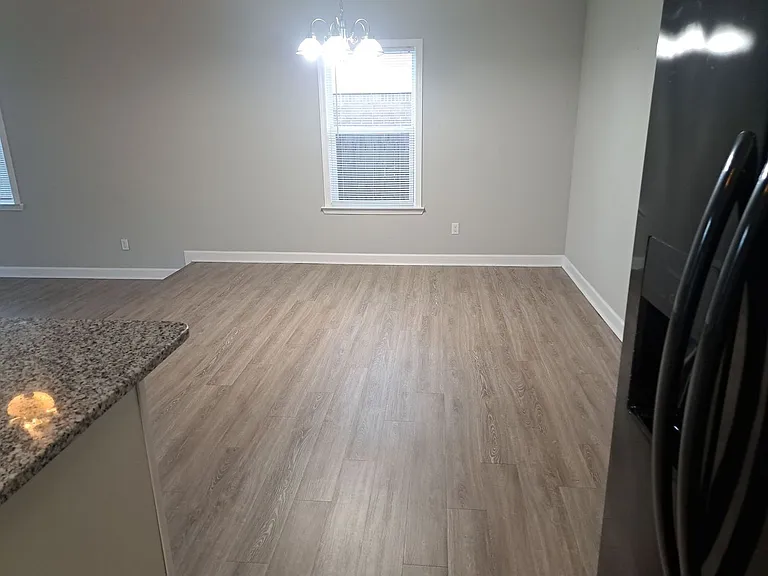 5921 Howard Rd — Photo 7