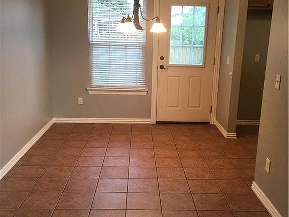 4th image of 3415 SW Picasso Blvd