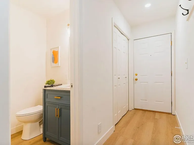 208 Pearl St #H — Photo 13