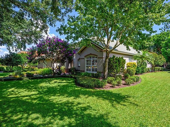 3rd image of 8709 Crestgate Cir
