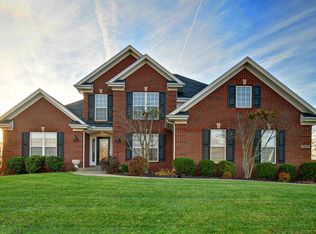 4818 Bridle Bend Way, Louisville, KY 40299