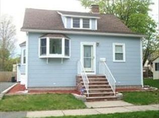 29 Avon St, Saugus, MA 01906