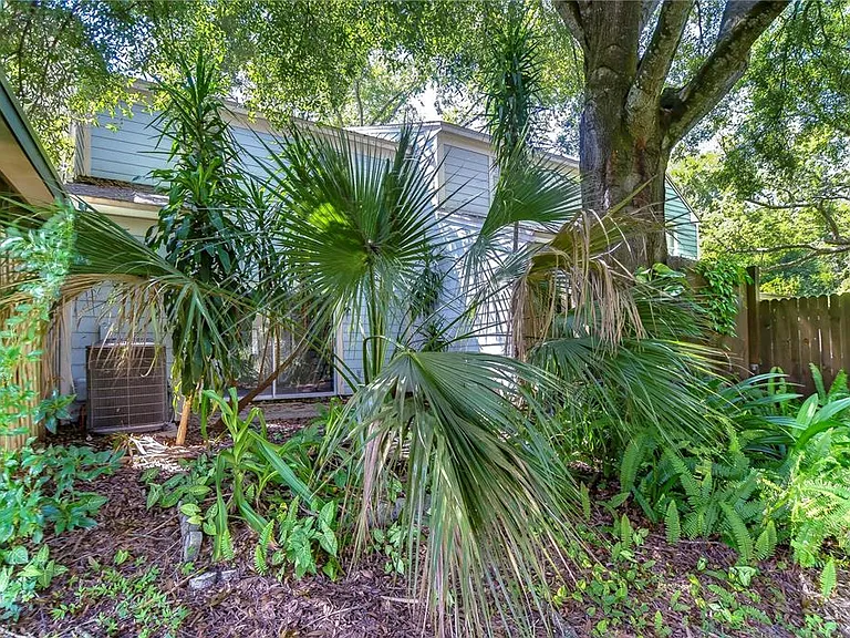 13937 Fletchers Mill Dr — Photo 45