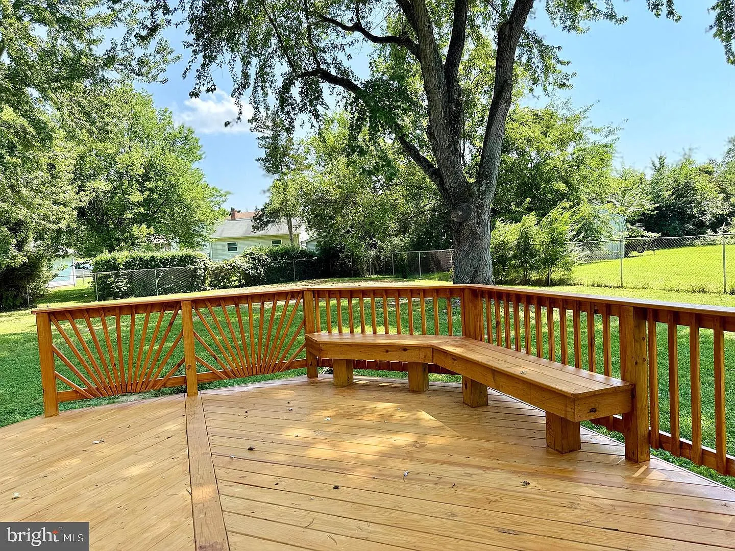3 bed, 1.0 bath, 1204 sqft, $2,500 — Photo 4