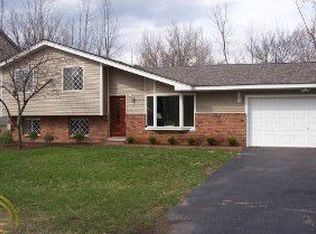 340 Polvadera St, Commerce Township, MI