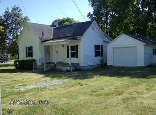 516 S Summit St, Rossville, IL