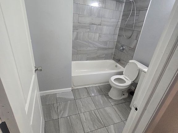 3rd image of 95 Fabyan Pl Floor 1