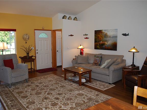 2nd image of 2833 Alyssa Ct SE