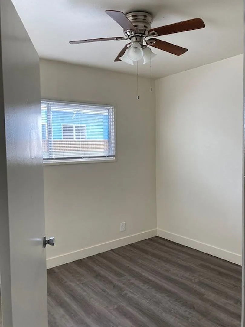 Apt 118th Place — Photo 4