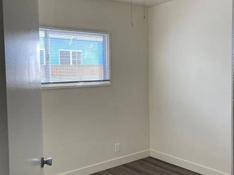 Apt 118th Place — Photo 4