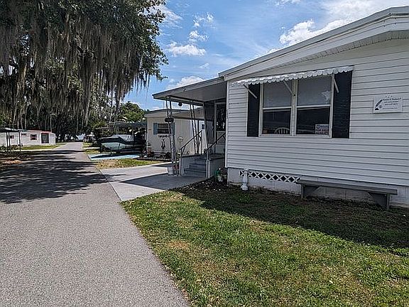 3rd image of 1208 Lee St Lot 108