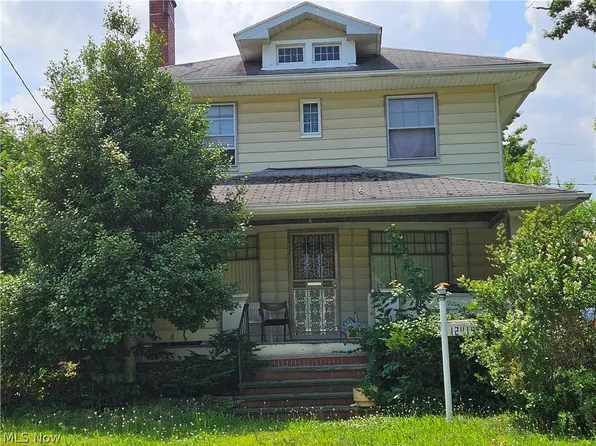 12414 Forest Grove Ave, Cleveland, OH 44108
