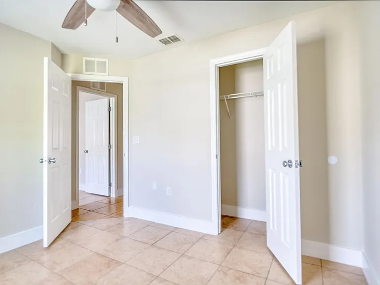 3435 NE 55th Ave — Photo 47