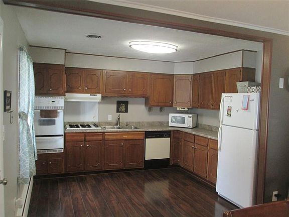 3rd image of 603 Pleasant Dr