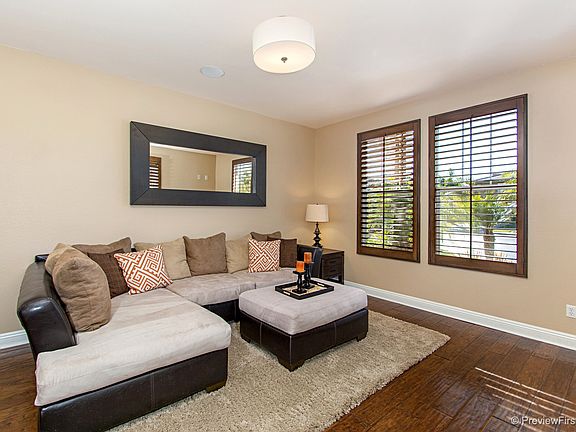 3rd image of 363 Edgewater Dr