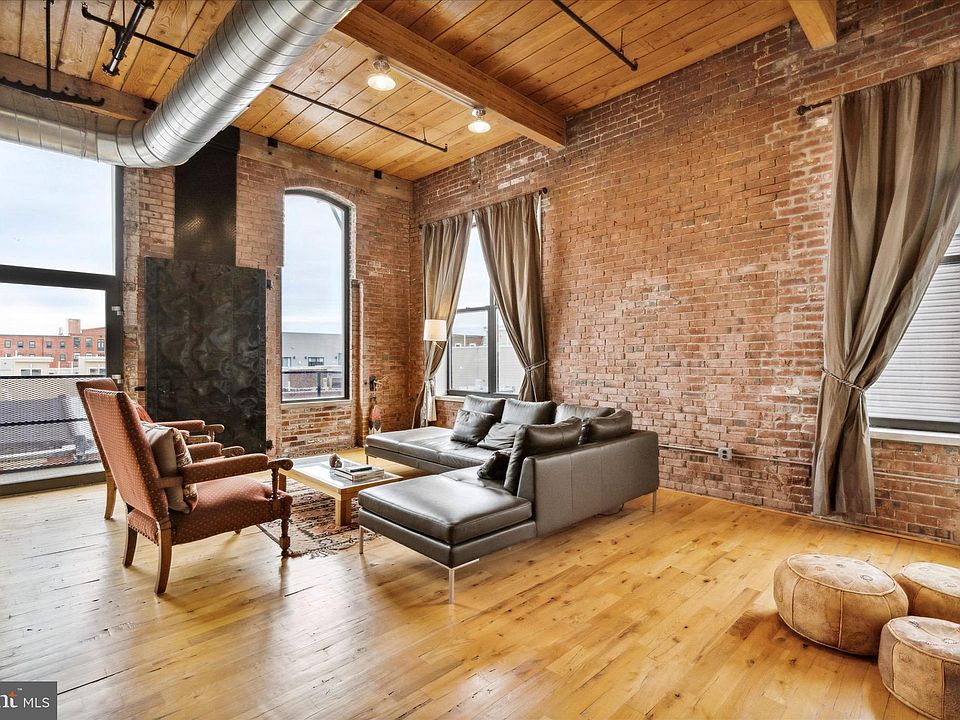 1st image of 1524 N Hancock St Unit 401