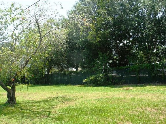 2nd image of 51 Sugar Bear Dr #11