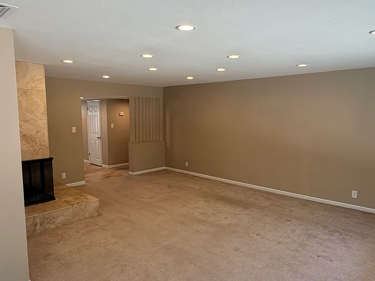 7422 Fallenleaf Ln — Photo 8