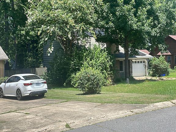 3rd image of 125 Rolling Oaks Dr