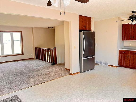 3rd image of 5510 N Shore Ct
