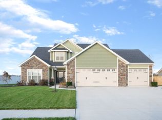 1528 Waynedale Dr, Garrett, IN 46738