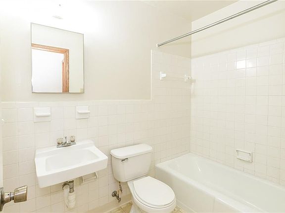 4th image of 1203 Hillside Ave APT B4