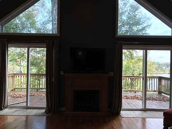 4th image of 449 Bentwood Dr