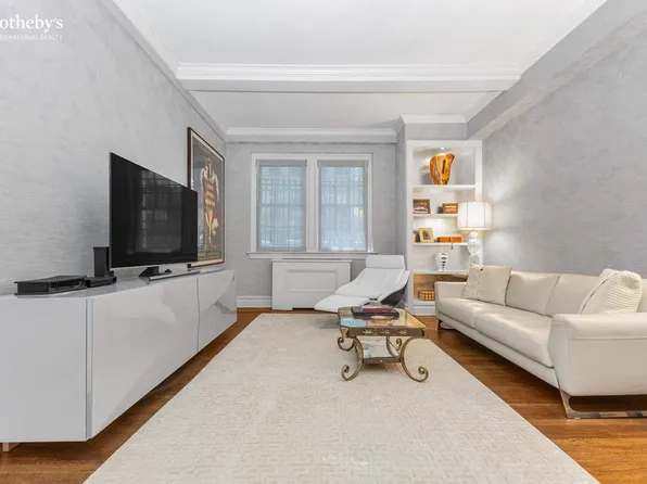 139 East 66th Street image 1 of 9