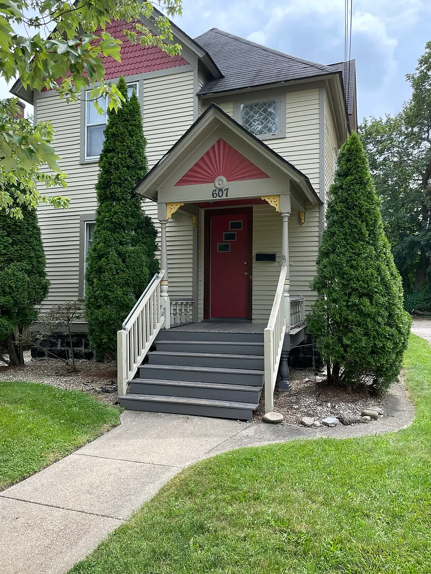 607 Minor Ave photo 1