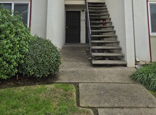 333 Poplar St APT 17, Oakdale, CA 95361
