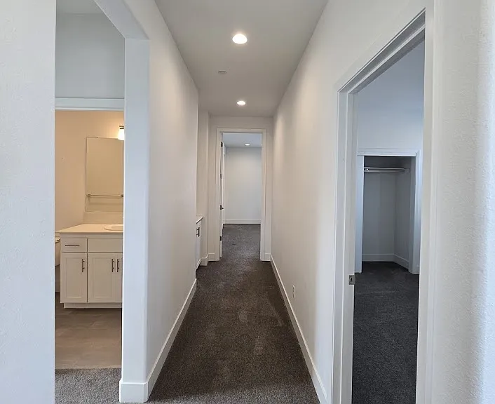 4324 Vineyard Dr — Photo 41