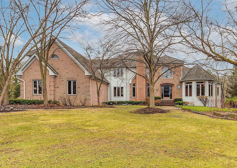 1st image of 4535 Eleanor Dr #1