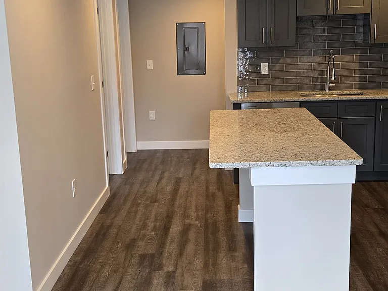 5 Stockyard Dr — Photo 1