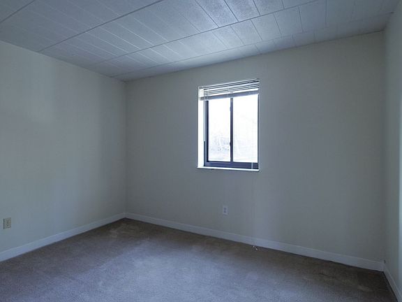 5th image of 2521 Milligan Way #B304