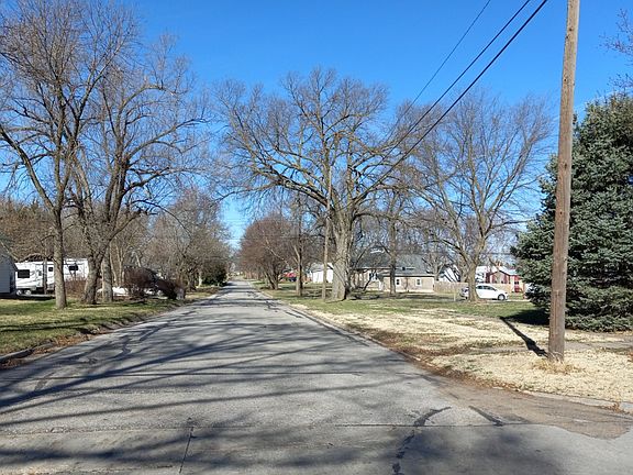 4th image of 309 N 12th St