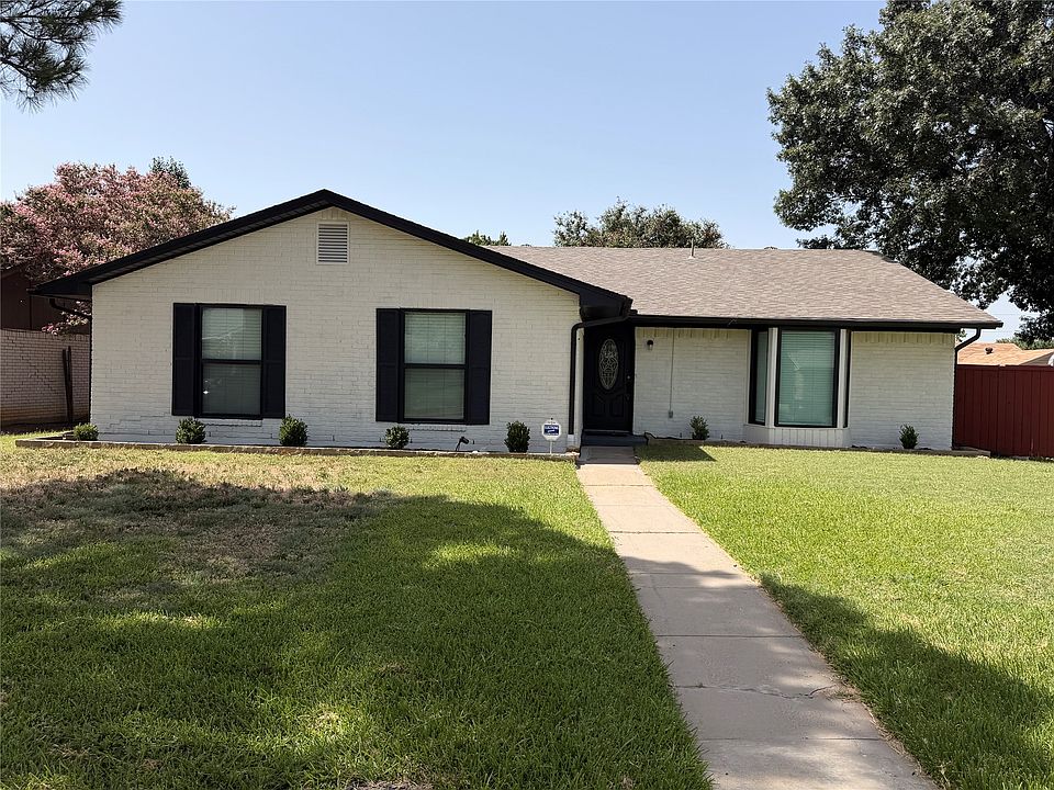 1st image of 1262 Valencia Ln