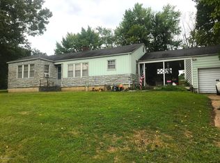 1312 E Main St, Linn, MO 65051