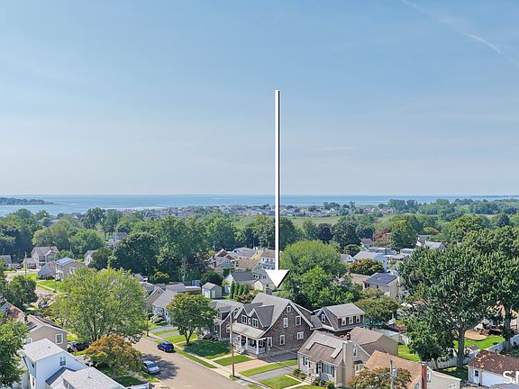 3rd image of 44 Greenfield Road