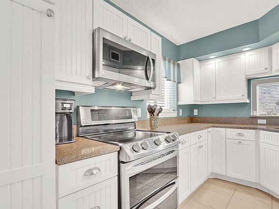 3rd image of 6531 Chasewood Drive #D