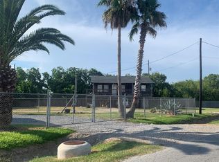 1554 Railroad Ave #B, San Leon, TX 77539