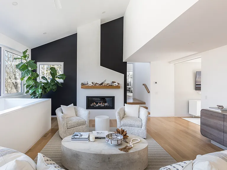 32 Island View Dr W — Photo 6