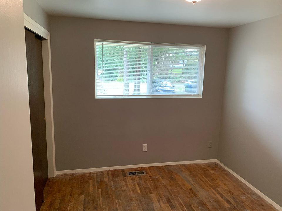 2nd image of 11216 SE 162nd St