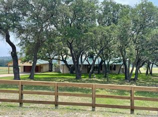 1207 Cottonwood Rd, Blanco, TX 78606