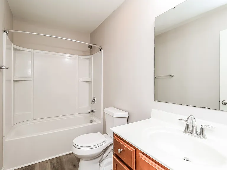2101 Lake Vista Dr — Photo 15