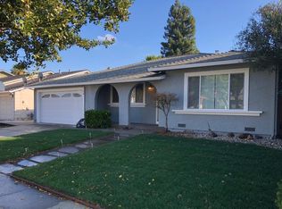 750 W 8th St, Gilroy, CA 95020