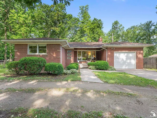 16022 Kennebec St, Southgate, MI 48195
